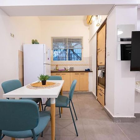 Studio Apartment In Ben Yehuda Cozy And Convinent Tel Aviv Eksteriør bilde